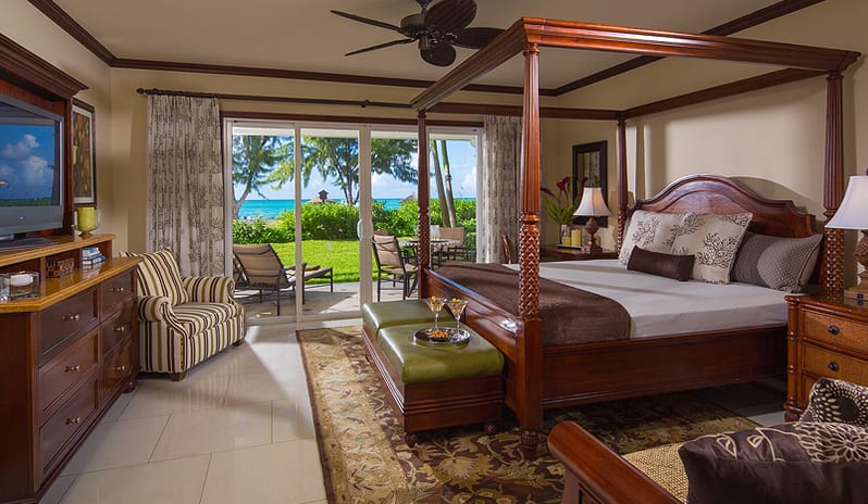 BTC Italian Oceanfront Walkout Concierge Family Suite With Kids Room